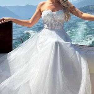 Wedding dress